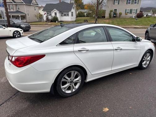2012 Hyundai SONATA Limited