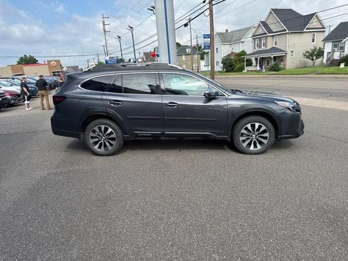 2024 Subaru Outback Touring XT