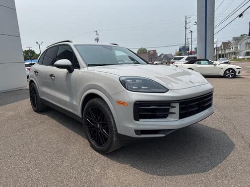 2024 Porsche Cayenne Base