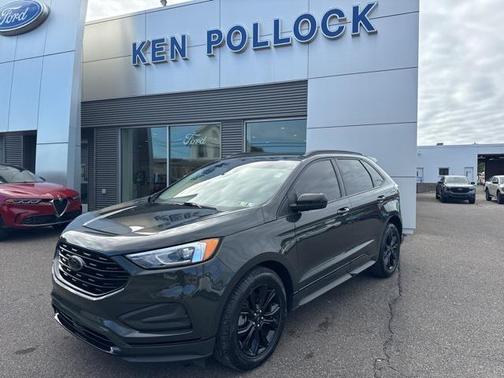2022 Ford Edge SE