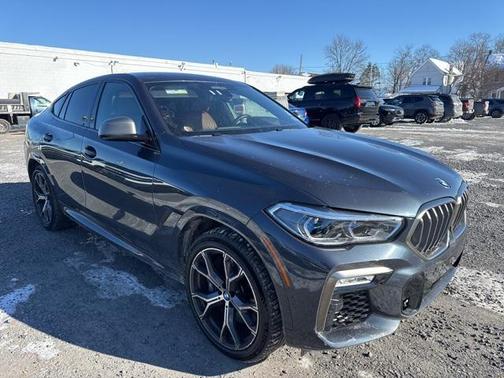 2021 BMW X6 M50i