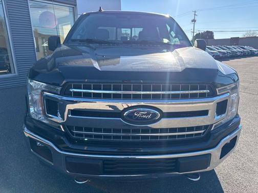 Black 2020 Ford F-150 XLT