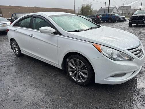 2013 Hyundai SONATA SE