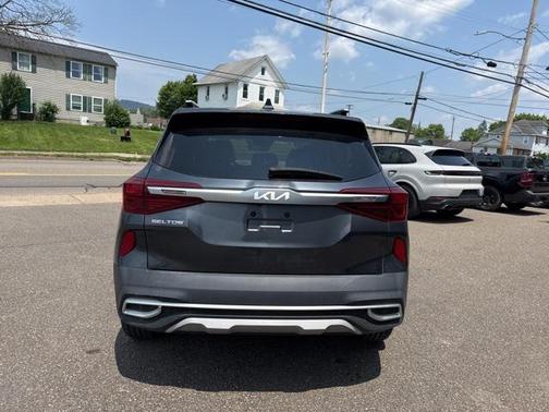 2022 Kia Seltos EX