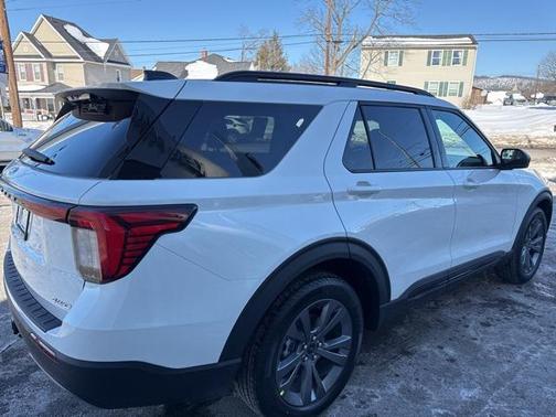 2026 Ford Explorer Active (200A)