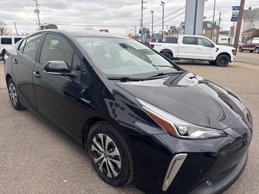 2022 Toyota Prius LE