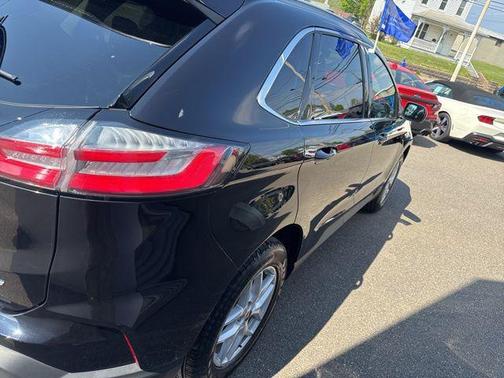 AGATE BLACK METALLIC 2023 Ford Edge SEL