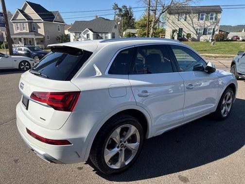 2023 Audi Q5 45 S line Premium Plus