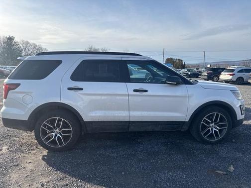 2017 Ford Explorer sport