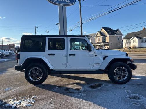 2020 Jeep Wrangler Unlimited Sahara