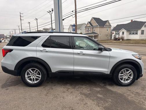 2026 Ford Explorer Active w/200A Pkg