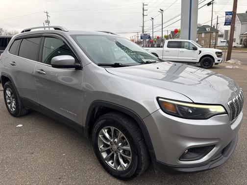 2021 Jeep Cherokee Latitude Lux