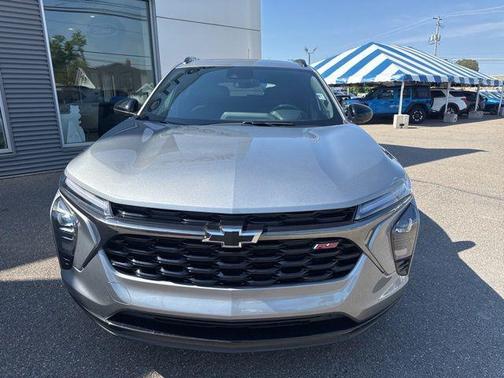 Sterling Grey Metallic 2025 Chevrolet Trax 2RS FWD
