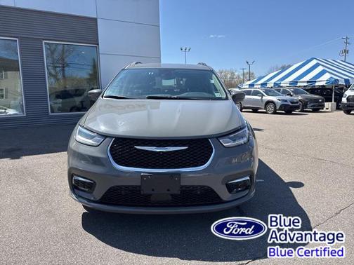 2021 Chrysler Pacifica Hybrid Touring L