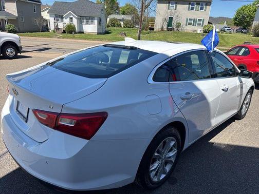Summit White 2024 Chevrolet Malibu FWD 1LT