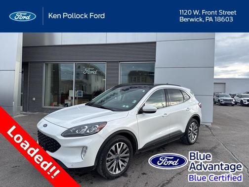 2022 Ford Escape Titanium