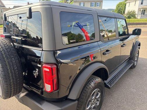 SHADOW BLACK 2026 Ford Bronco Big Bend