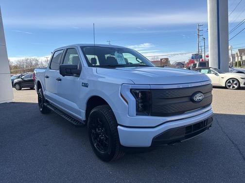 2025 Ford F-150 Lightning XLT