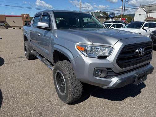 2017 Toyota Tacoma SR5