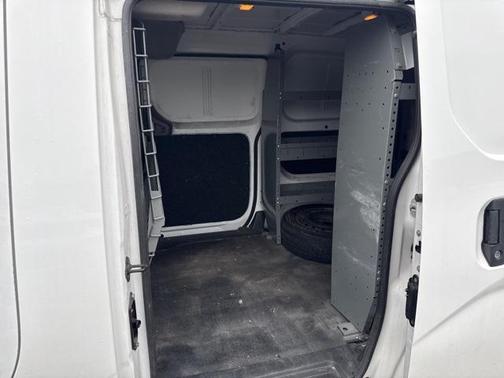 2020 Nissan NV200 SV