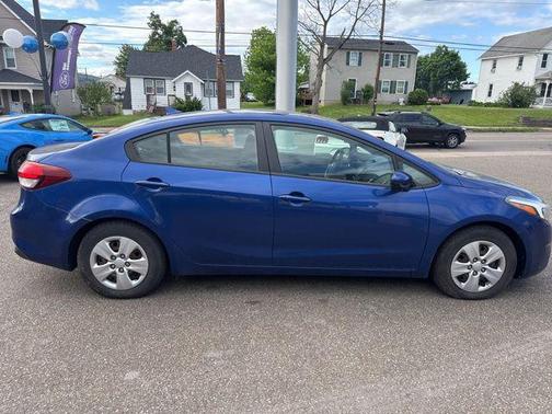 Deep Sea Blue 2017 Kia Forte LX