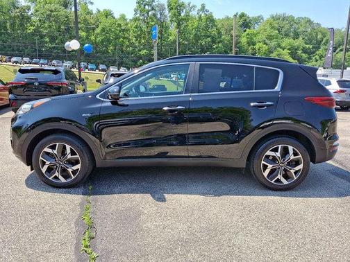 2022 Kia Sportage EX