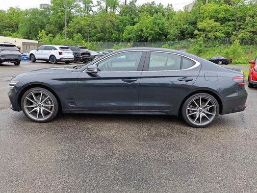 2023 Genesis G70 2.0T