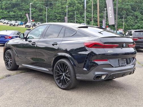 2025 BMW X6 xDrive40i