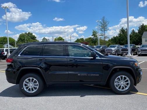 2022 Jeep Grand Cherokee WK Laredo