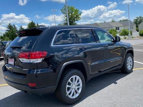 2022 Jeep Grand Cherokee WK Laredo
