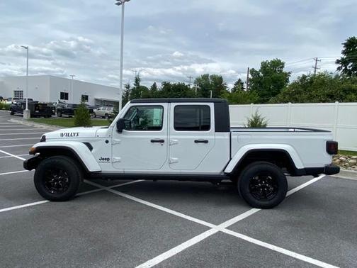 2021 Jeep Gladiator Sport