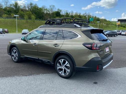 Photo 3 of 31 of 2020 Subaru Outback Touring
