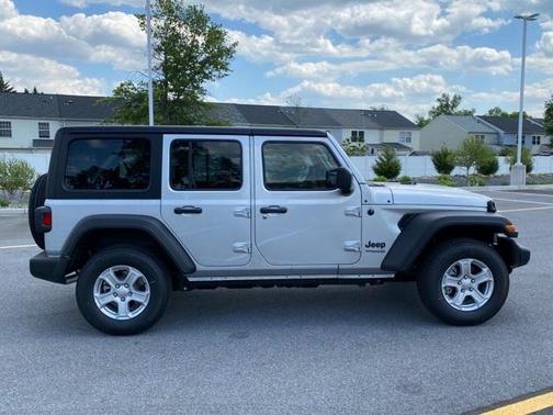 2022 Jeep Wrangler Unlimited Sport
