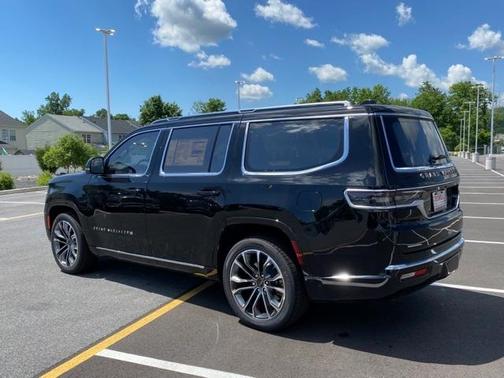 2022 Jeep Grand Wagoneer Series III