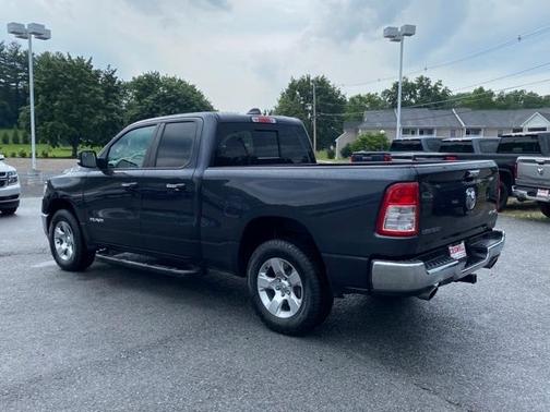Photo 3 of 34 of 2019 RAM 1500 Big Horn