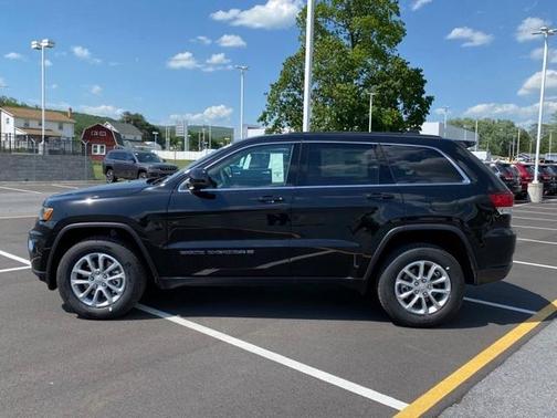 2022 Jeep Grand Cherokee WK Laredo