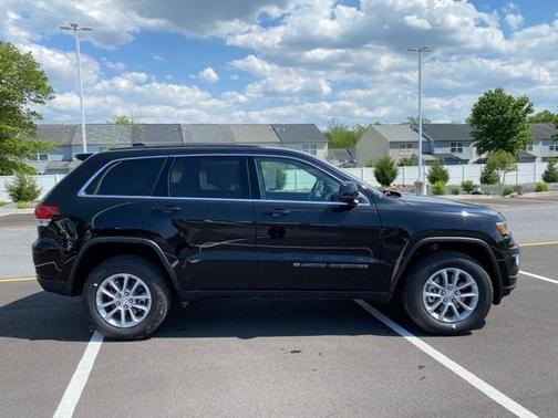 2022 Jeep Grand Cherokee WK Laredo