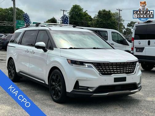 2023 Kia Carnival SX