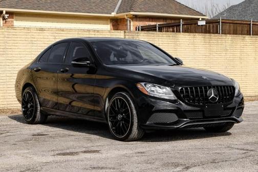 Photo 4 of 56 of 2018 Mercedes-Benz C-Class C 300 4MATIC
