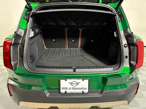 British Racing Green IV Metallic 2026 MINI Countryman S