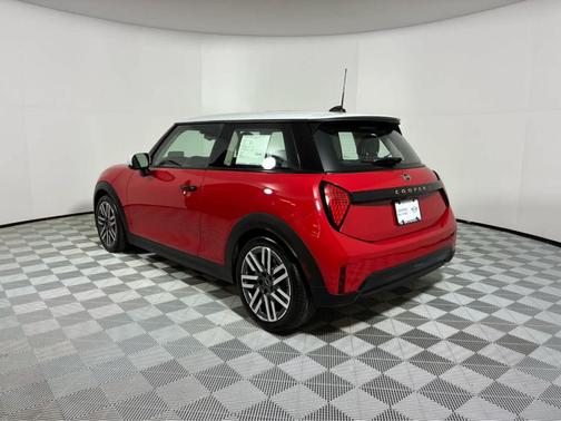 Chili Pepper Red 2025 MINI Hardtop S