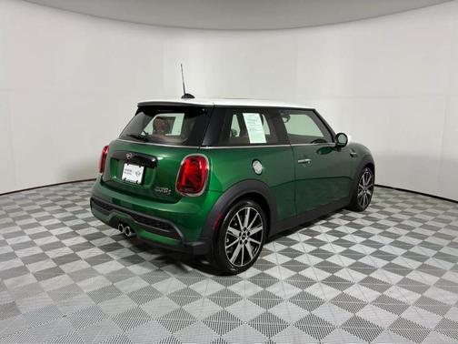 British Racing Green IV Metallic 2024 MINI Hardtop Cooper S