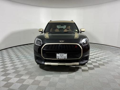 Midnight Black 2027 MINI Countryman S