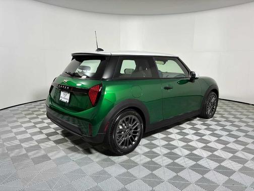 British Racing Green IV Metallic 2026 MINI Hardtop S