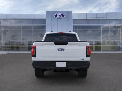 2025 Ford F-150 Lightning Pro