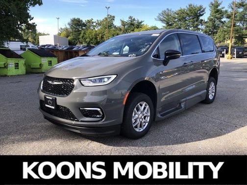 2024 Chrysler Pacifica Touring-L