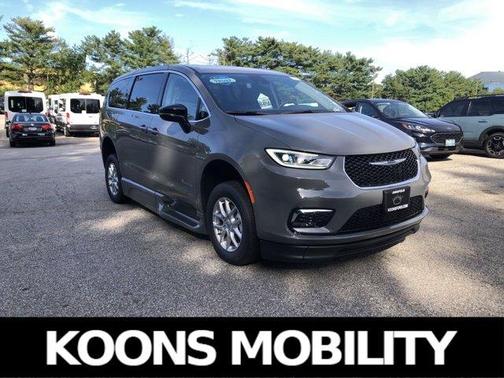 2024 Chrysler Pacifica Touring-L
