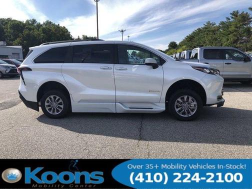 2024 Toyota Sienna XLE