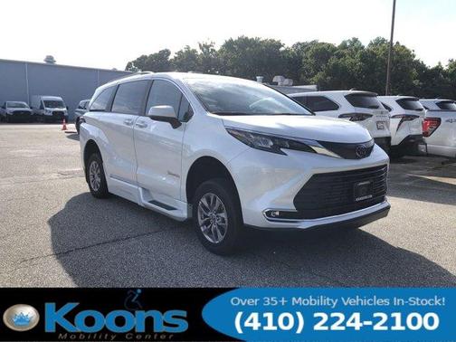 2024 Toyota Sienna XLE