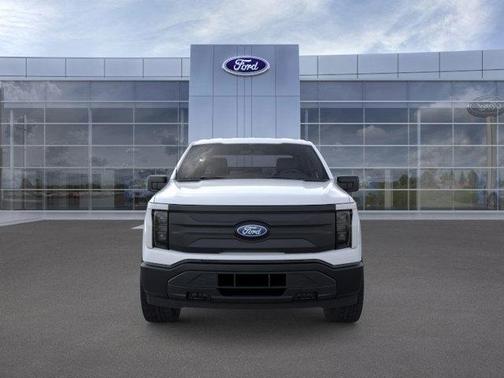 2025 Ford F-150 Lightning Pro